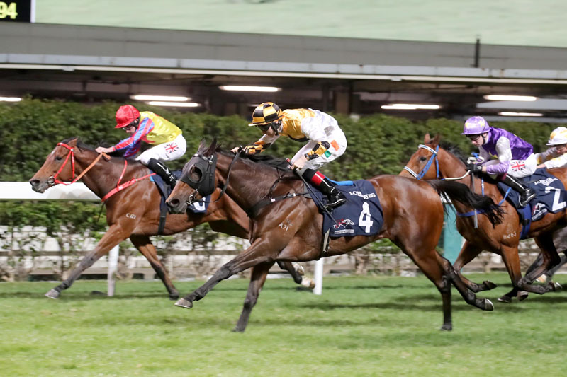 Colin Keane and Flying Quest (no 4) swoop late to score in the LONGINES International Jockeys’ Championship leg 3.
