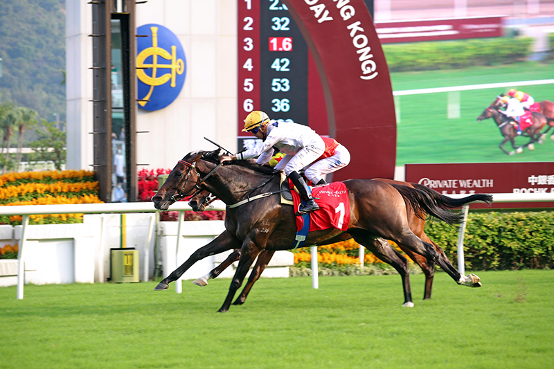 The Francis Lui-trained Golden Sixty, with Vincent Ho on board, takes the G2 BOCHK Private Wealth Jockey Club Mile (1600m) at Sha Tin Racecourse.