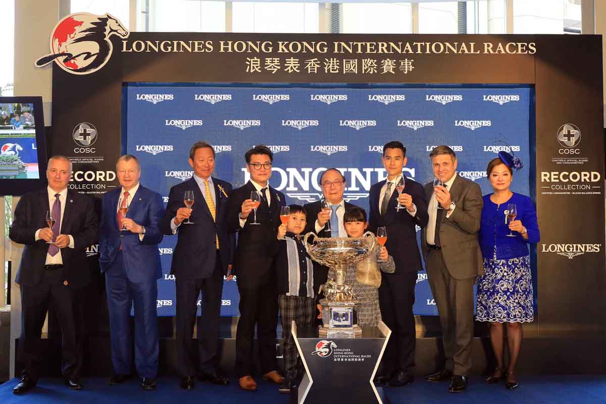 浪琴表香港盃的祝酒儀式賽後在馬會廂房舉行。