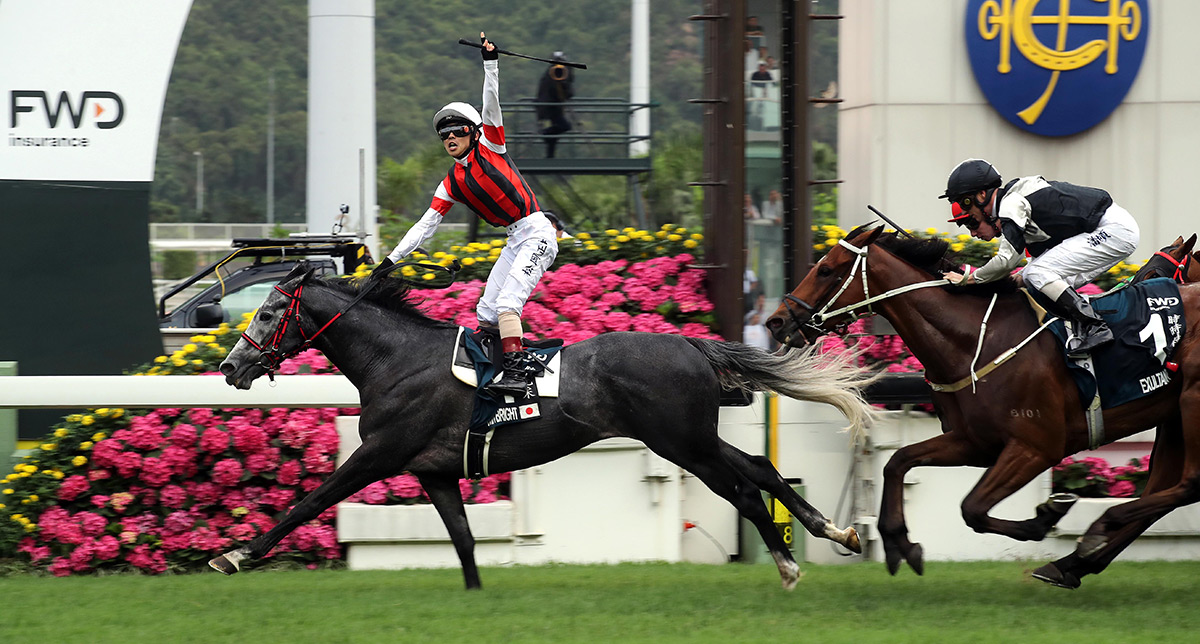 松岡正海憑「勝出光采」攻下富衛保險女皇盃，取得個人近十年來首場一級賽頭馬。