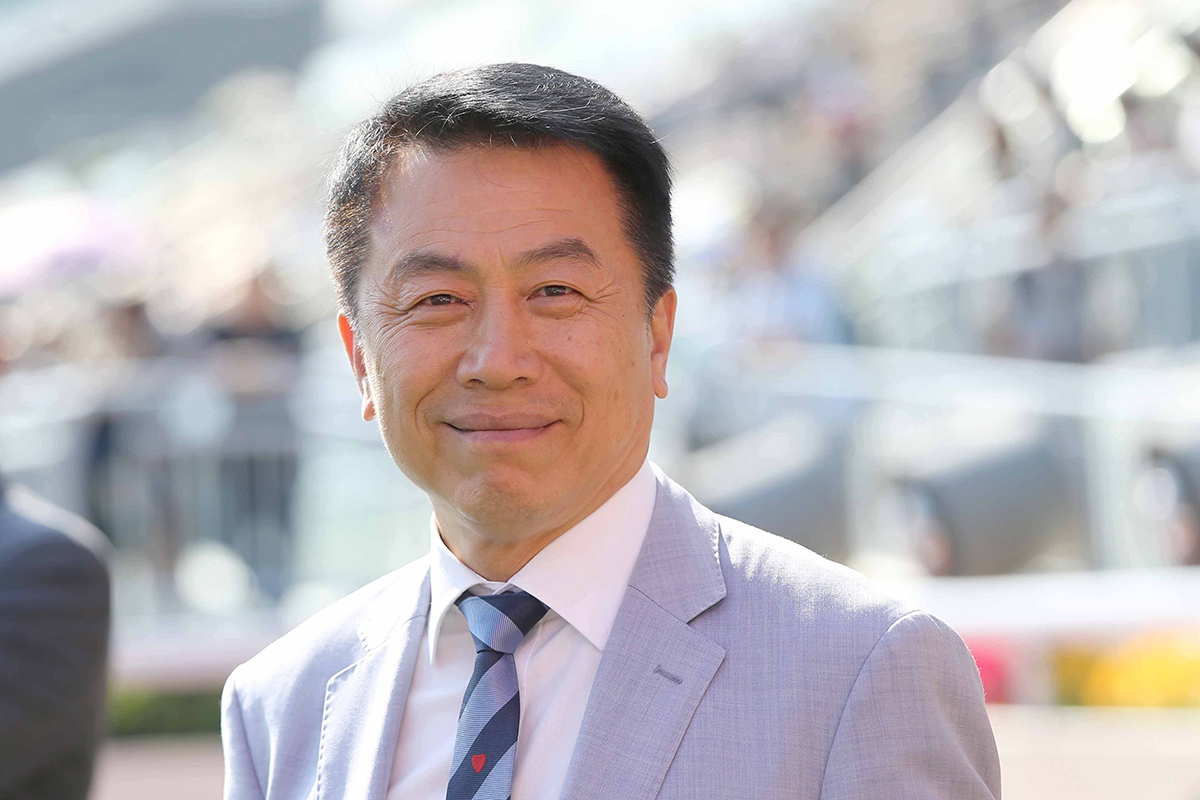 姚本輝榮膺2019/2020年度馬季冠軍練馬師。