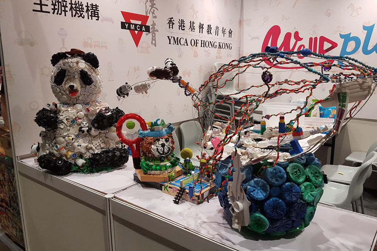 Photo 2 : A toy upcycling workshop offered by YMCA of Hong Kong
