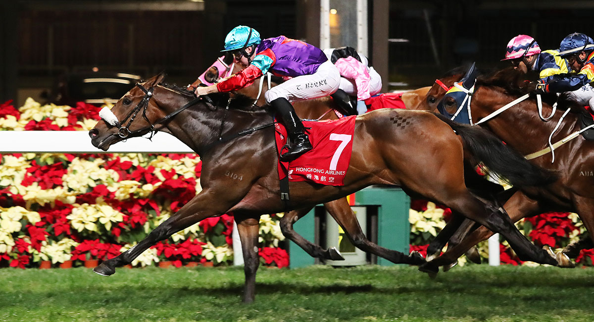 Singapore Sling and Tommy Berry win the 2017 finale at Happy Valley.