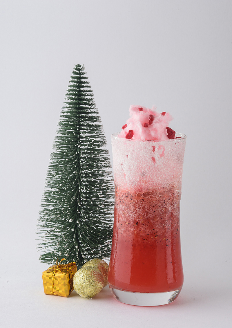 Themed cocktails Merry Mistletoe