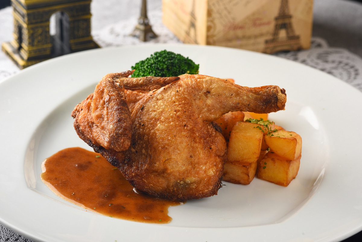 Roasted Half French Spring Chicken with Rosemary Red Wine Sauce (HK$65)