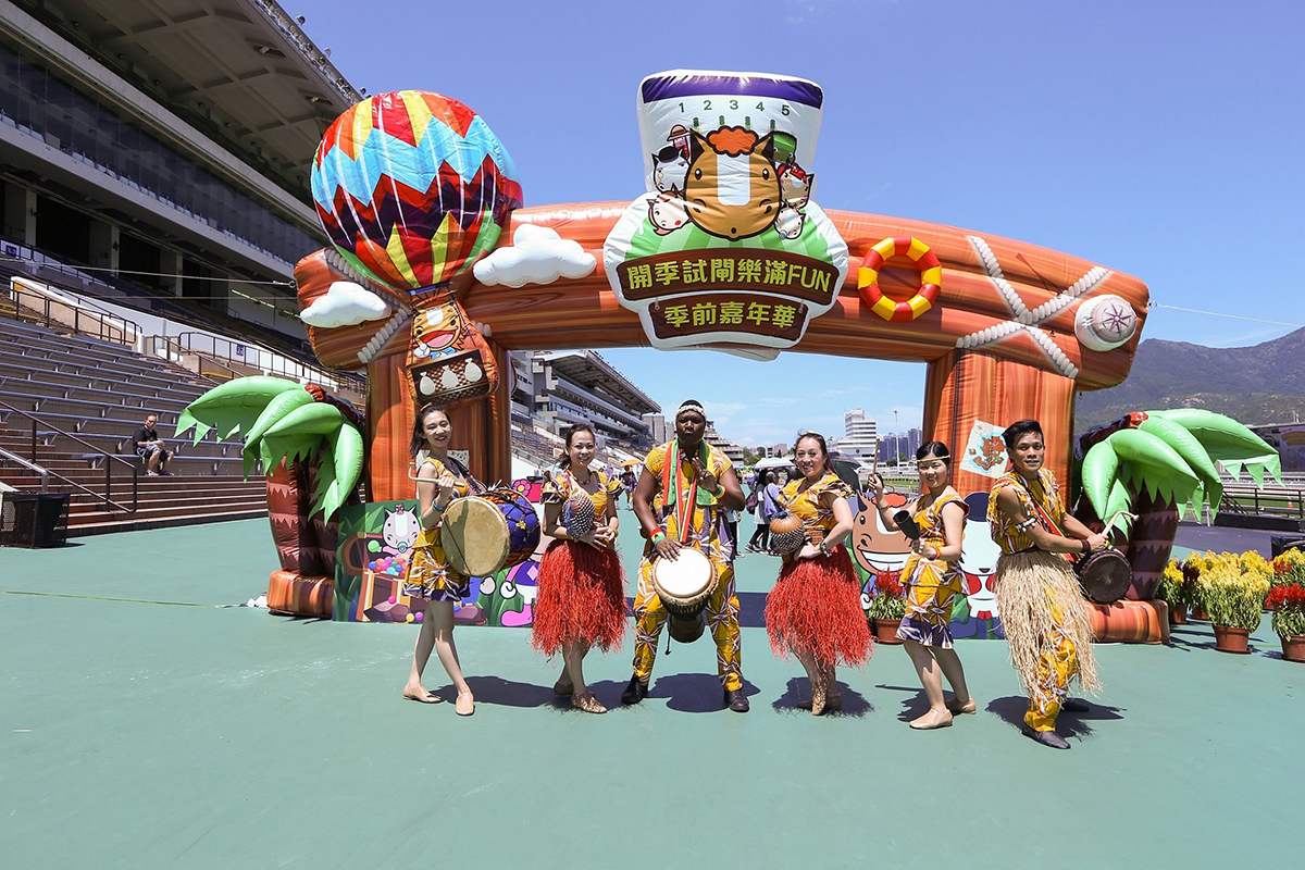 The Carnival will again extend from the Racecourse Grandstand to Penfold Park, to offer a spectrum of entertainment.