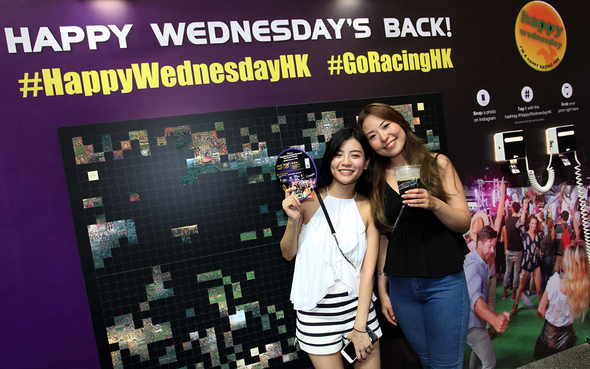 Hong Kong’s best-loved midweek party was back with a bang at Happy Valley Racecourse tonight. Fans enjoyed an array of stylish events and games offering prizes to complement the thrilling racing action. The party will continue on 12 September.