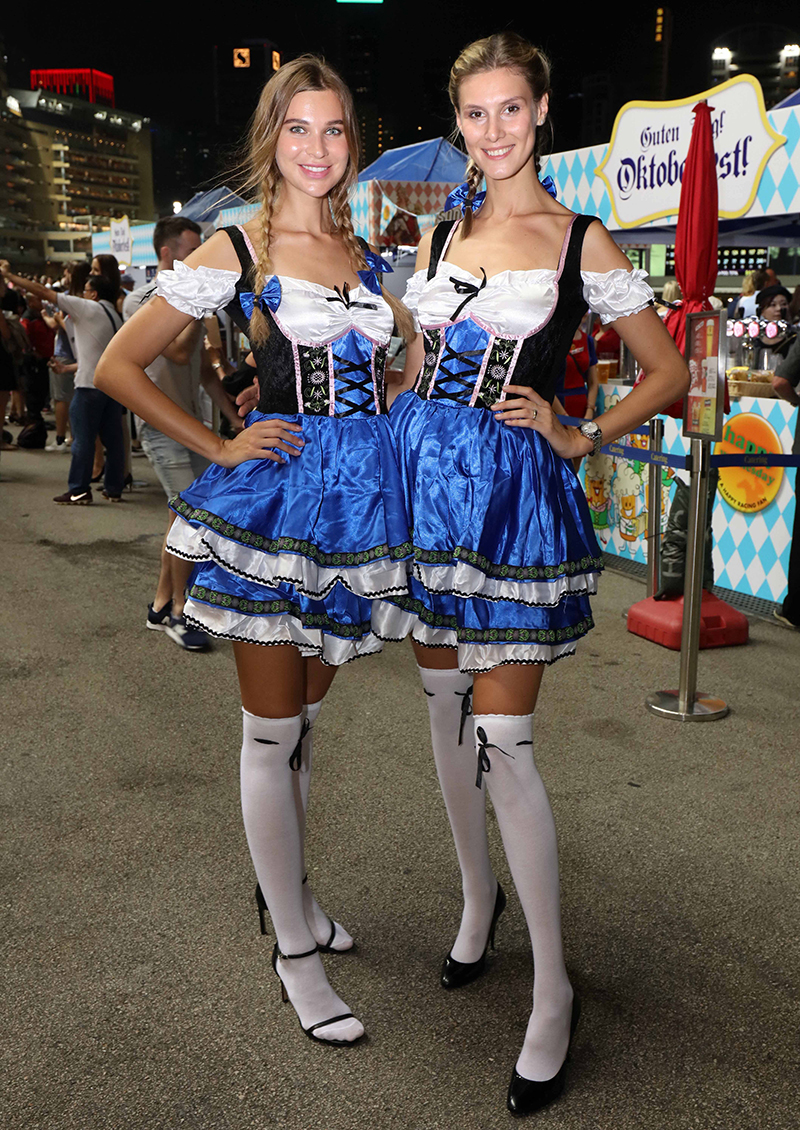 Fans enjoy the Oktoberfest fun with games and sumptuous treats.