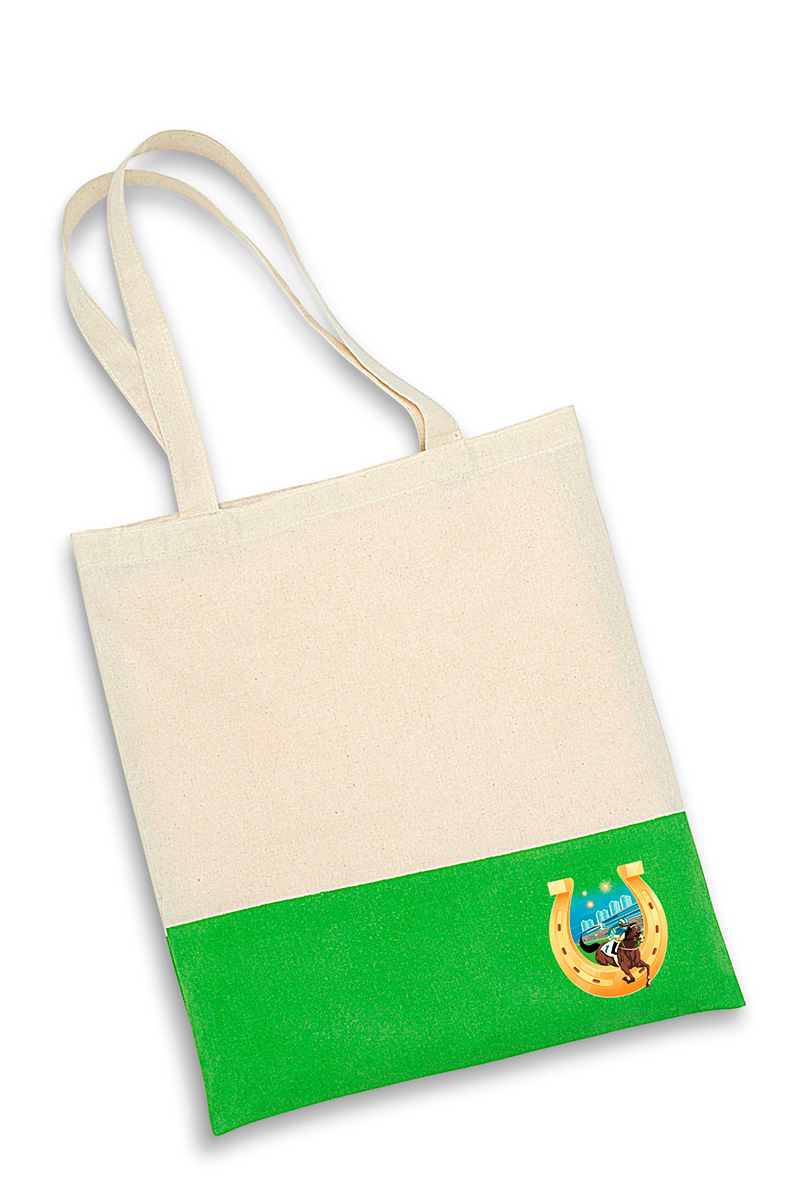 On New Year’s Day, all racegoers will receive a stylish tote.
