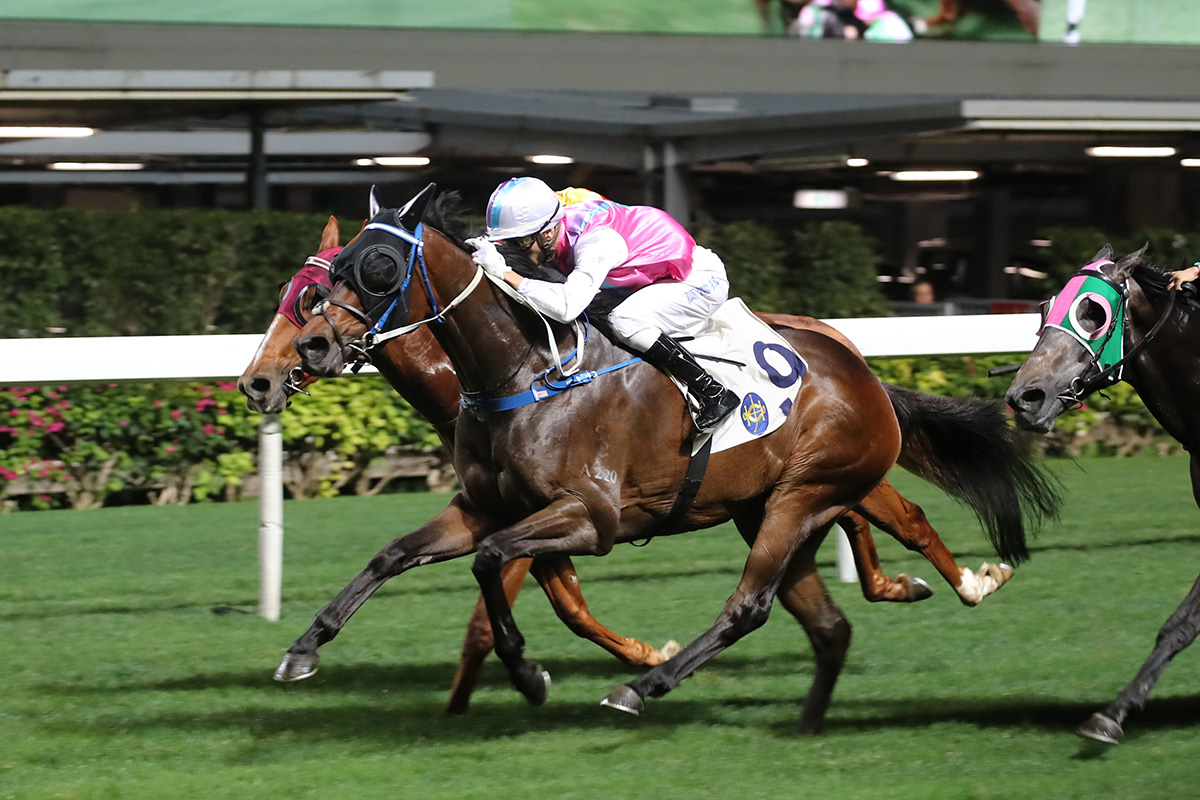 Chaparral Star wins the first for Joao Moreira and Caspar Fownes