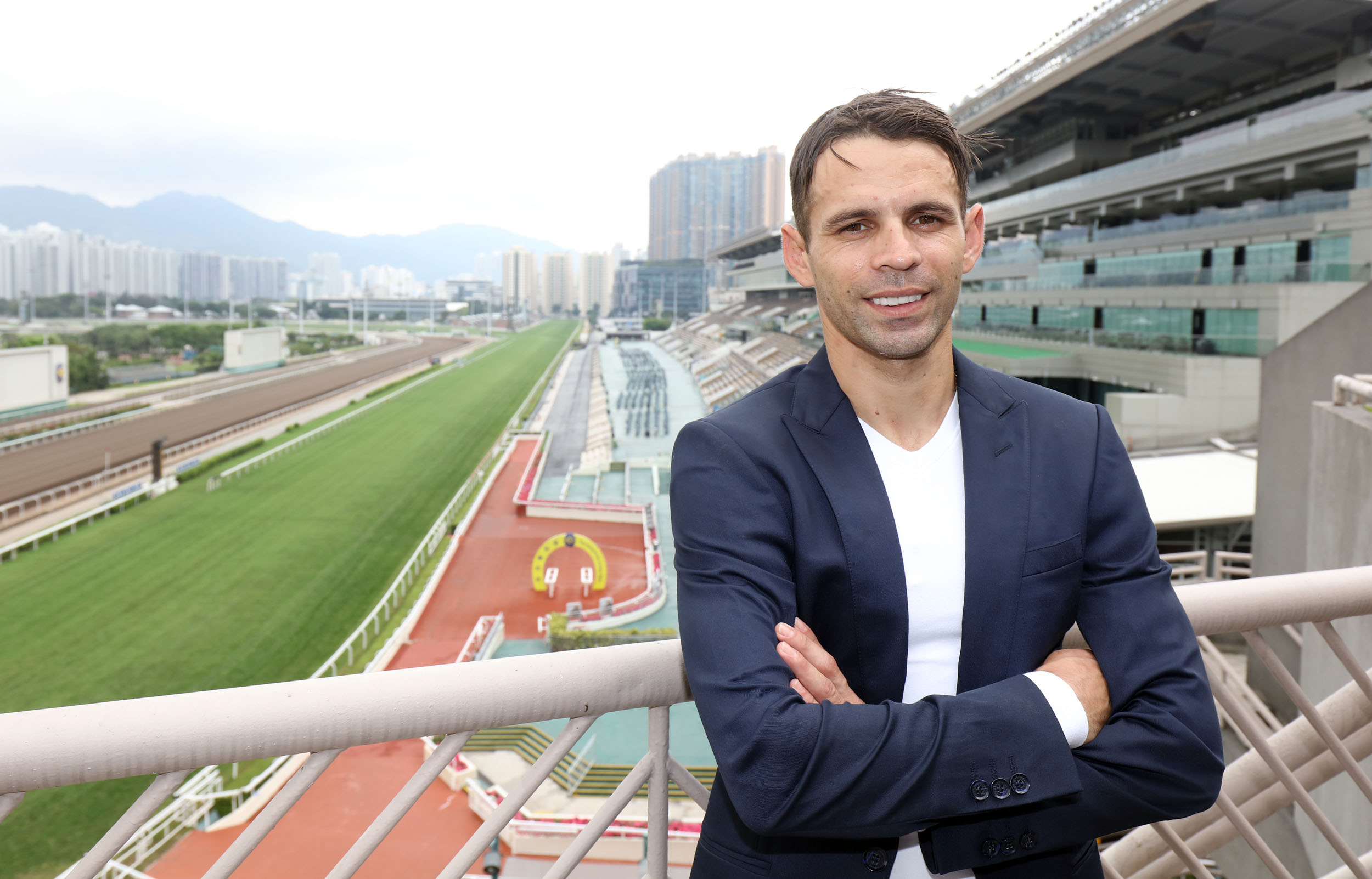 Aldo Domeyer is licensed to ride in Hong Kong till the end of the season.