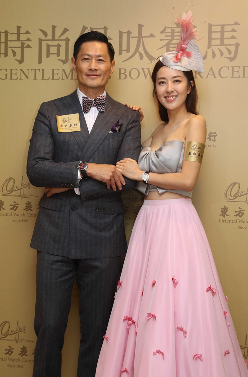 Renowned artistes Natalie Tong and Kenny Wong attended the event as special guests and joined officiating guests at the toasting ceremony to wish the Gentlemen’s Bow-tie Day every success.