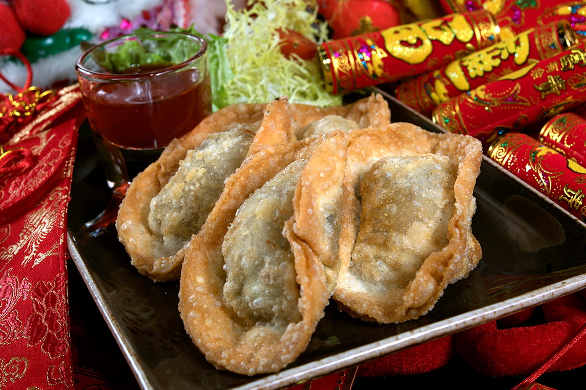 Crispy Truffle and Mushrooms Wontons with Sweet & Sour Sauce