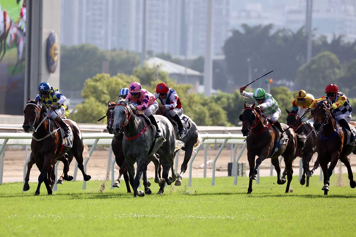 The John Size-trained Hot King Prawn, with Joao Moreira aboard, takes the G2 Jockey Club Sprint (1200m) at Sha Tin Racecourse.