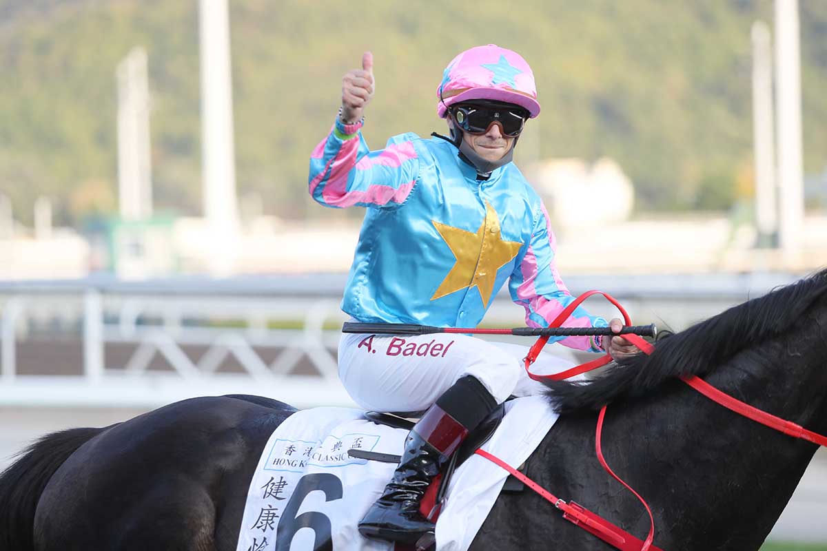 The Frankie Lor-trained Healthy Happy, with Alexis Badel on board, takes the Hong Kong Classic Cup (1800m), the second leg of the Four-Year-Old Classic Series, at Sha Tin Racecourse today.
