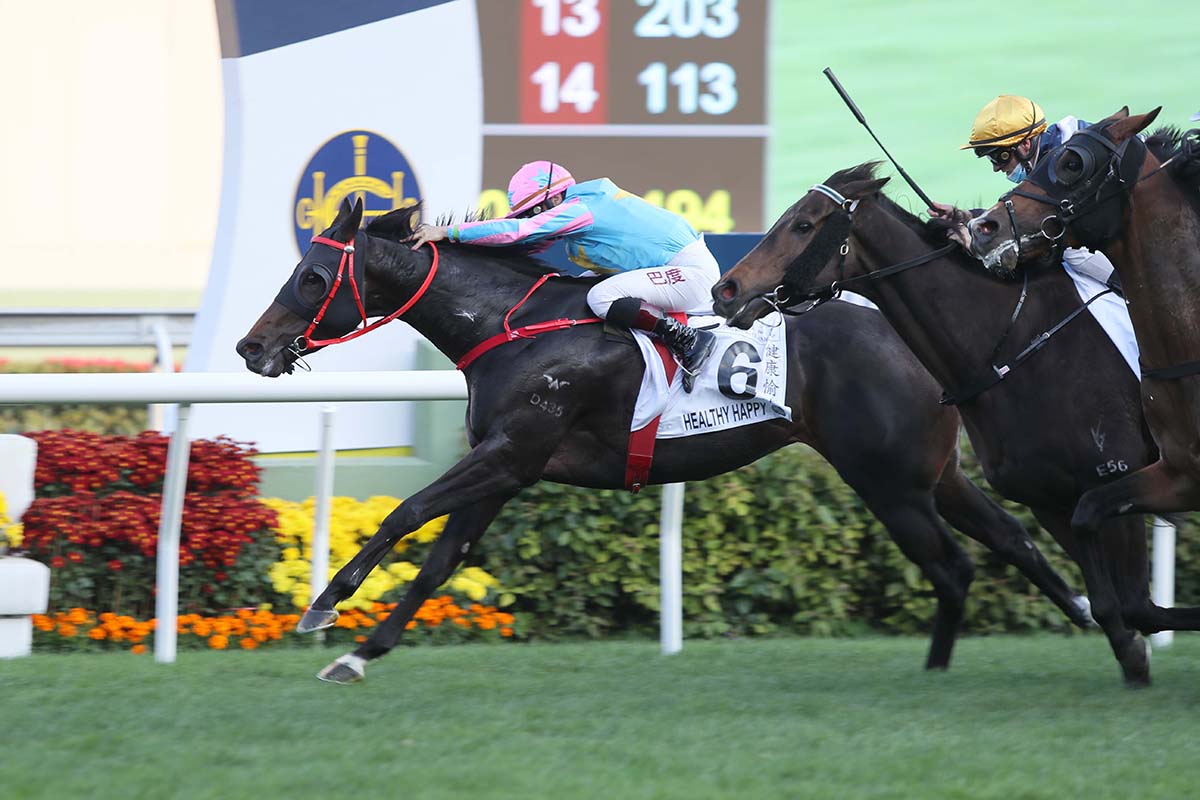 The Frankie Lor-trained Healthy Happy, with Alexis Badel on board, takes the Hong Kong Classic Cup (1800m), the second leg of the Four-Year-Old Classic Series, at Sha Tin Racecourse today.